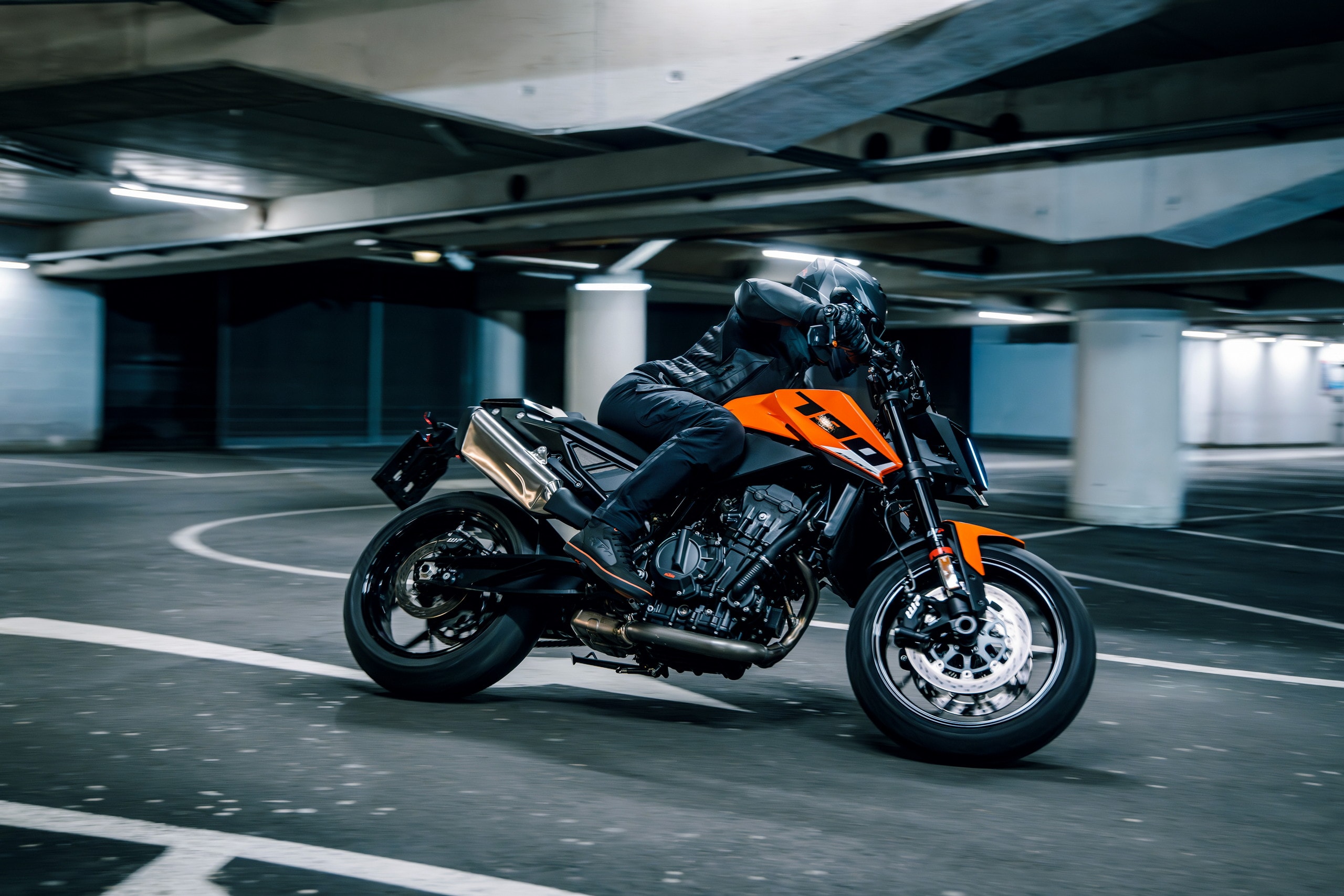 2027 KTM 790 Duke (2)