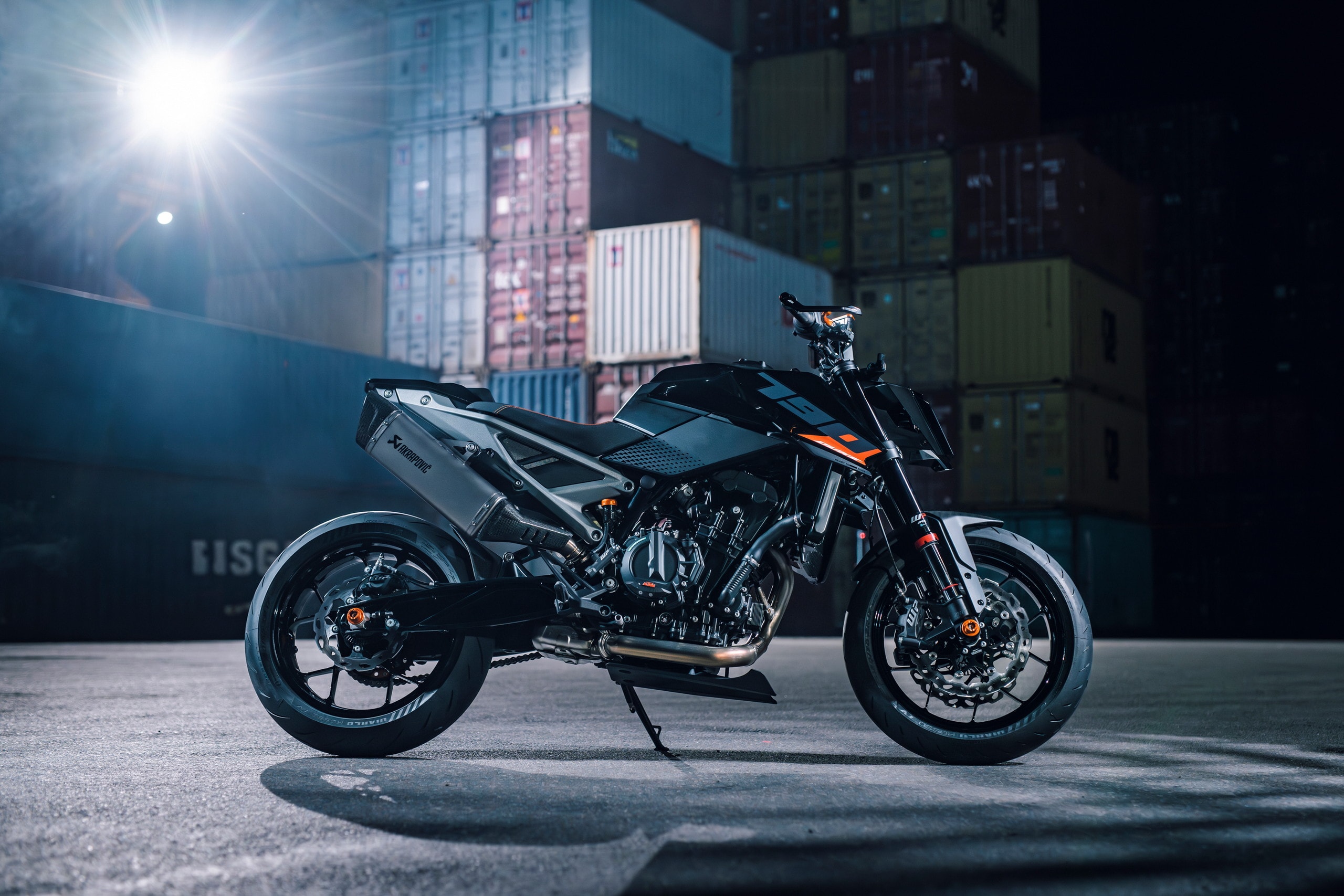 2027 KTM 790 Duke (6)