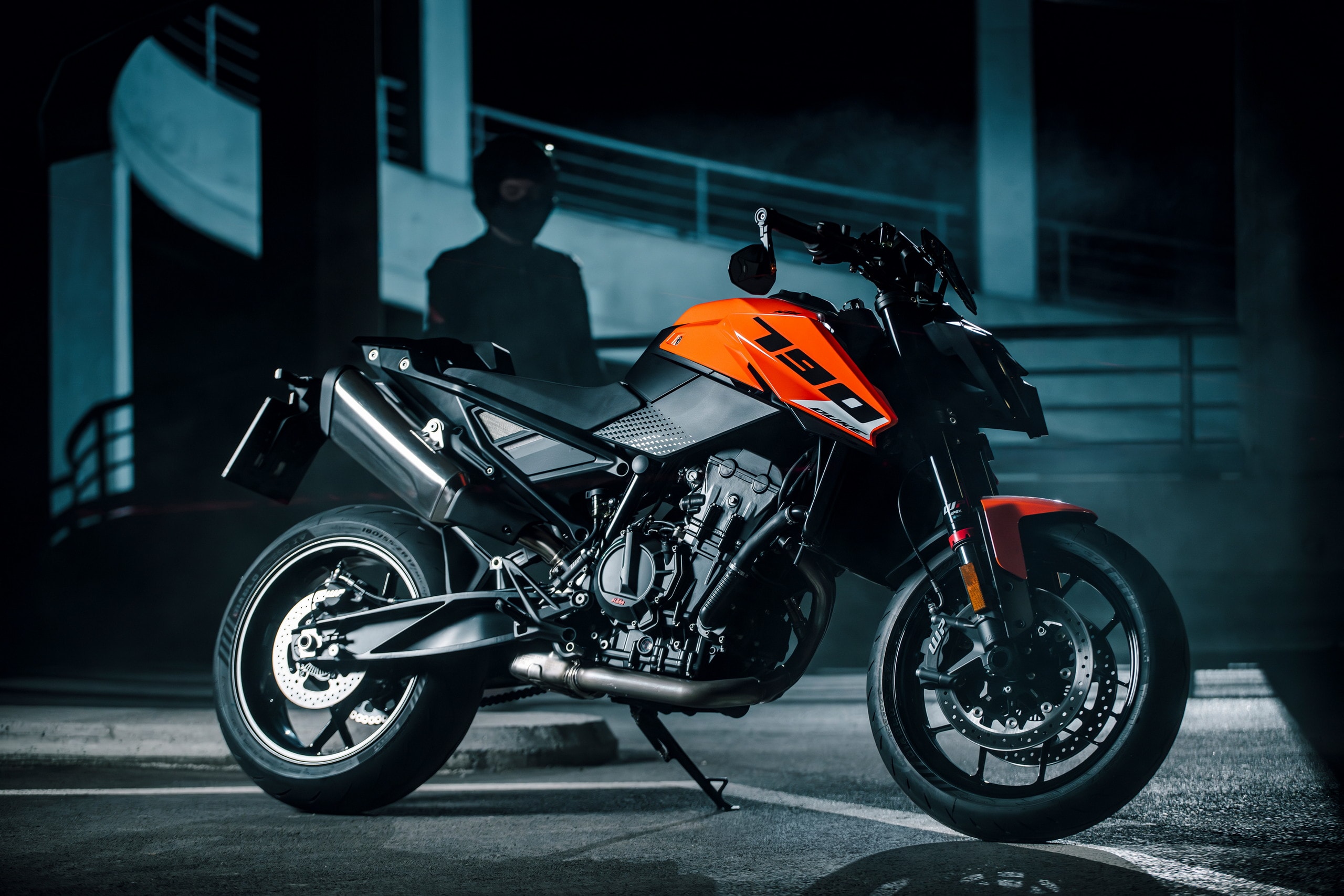 2027 KTM 790 Duke (7)