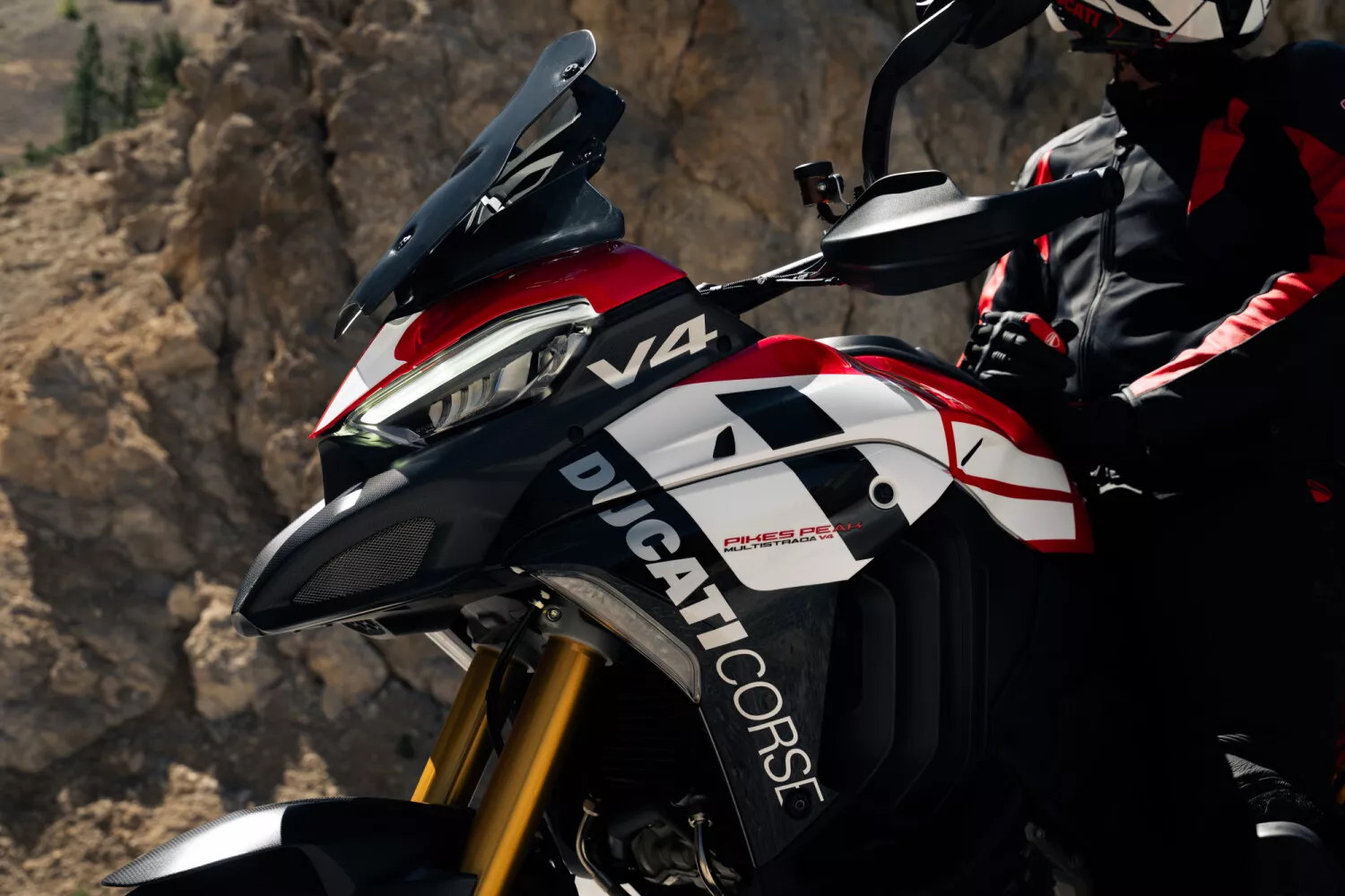 2027 Ducati Multistrada V4 Pikes Peak (1 (6)
