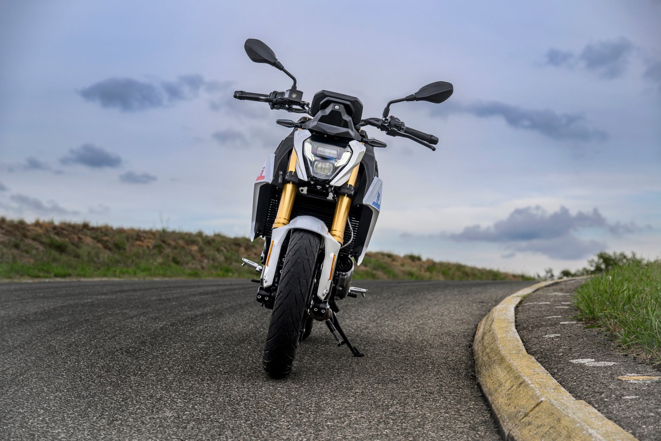 BMW F 450 R (12)