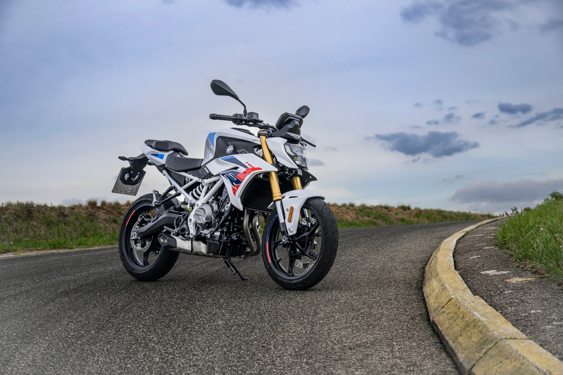 BMW F 450 R (13)