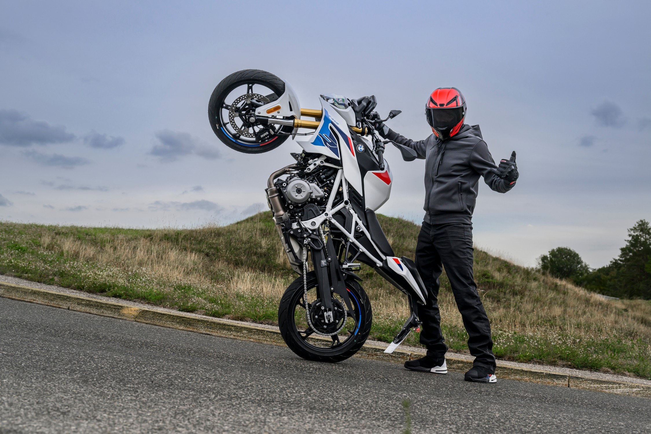 BMW F 450 R (2)